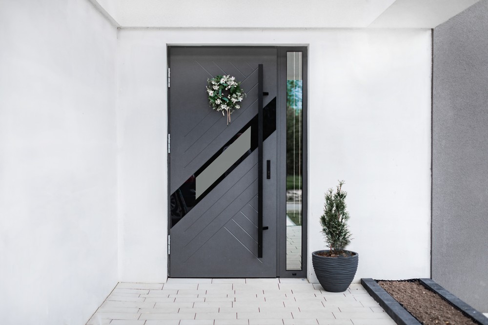 Металлическая дверь на 3 петлях Металлическая дверь на 3 петлях