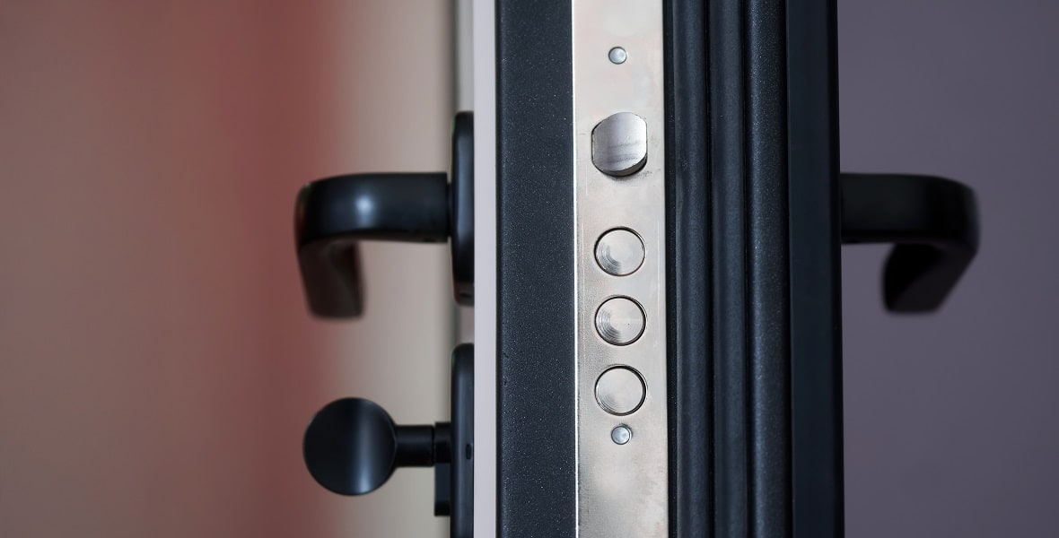 Какой наполнитель входной двери лучше для шумоизоляции