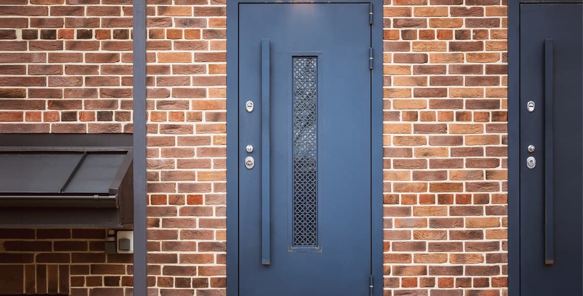 Какого размера входную дверь в дом выбрать